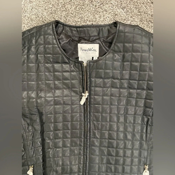 NWOT Pamela McCoy black quilted leather jacket. Size 2x. - Picture 9 of 16